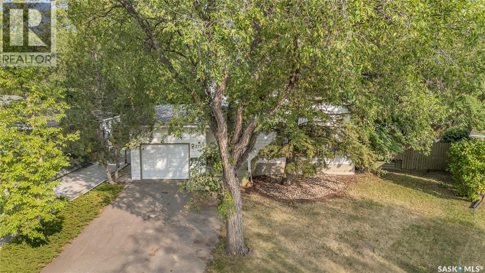 275 Logan Crescent, Regina, Saskatchewan  S4S 5S8 - Photo 44 - SK020842