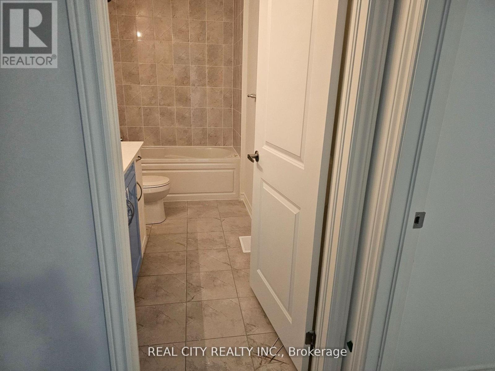 8 Bradden Crescent, Belleville, Ontario  K8N 0T7 - Photo 13 - X12463078