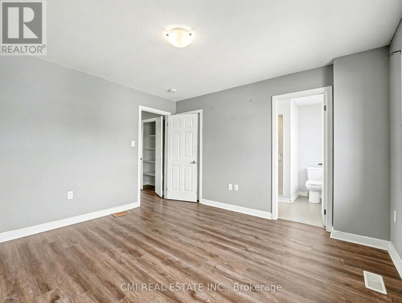 62 Sherway Street, Hamilton, Ontario  L8J 0J3 - Photo 19 - X12463095