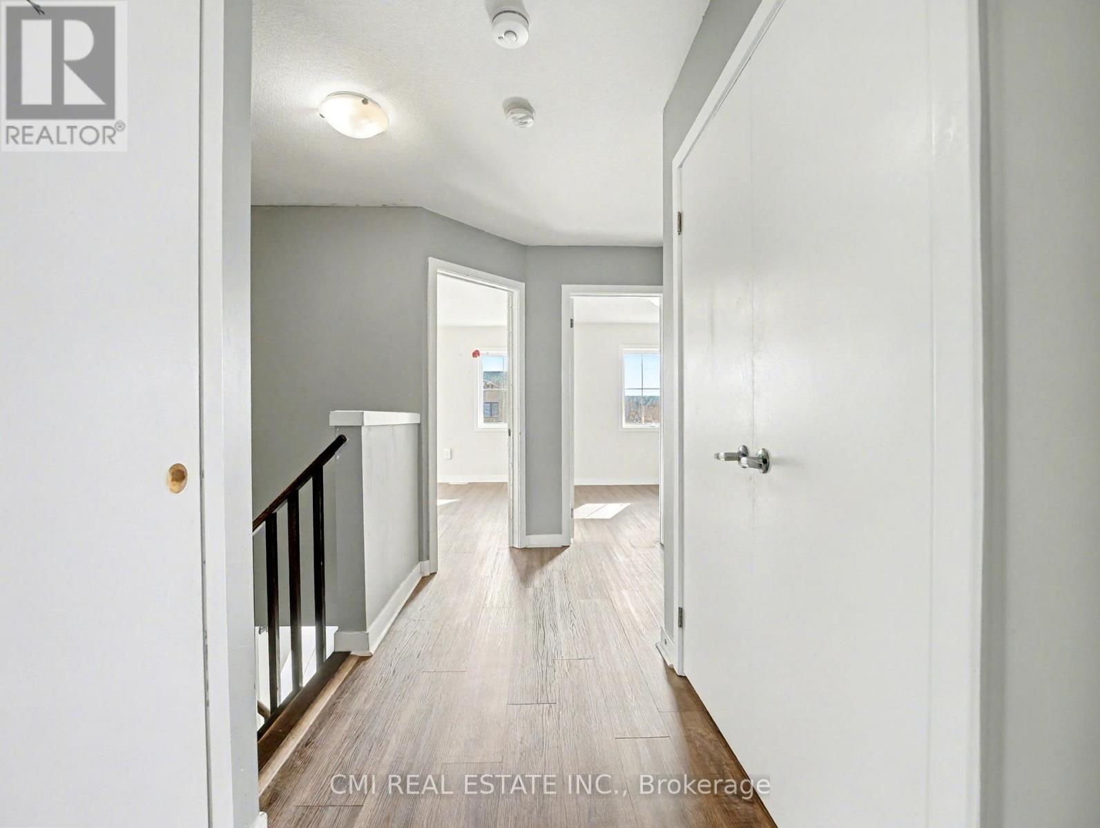 62 Sherway Street, Hamilton, Ontario  L8J 0J3 - Photo 26 - X12463095