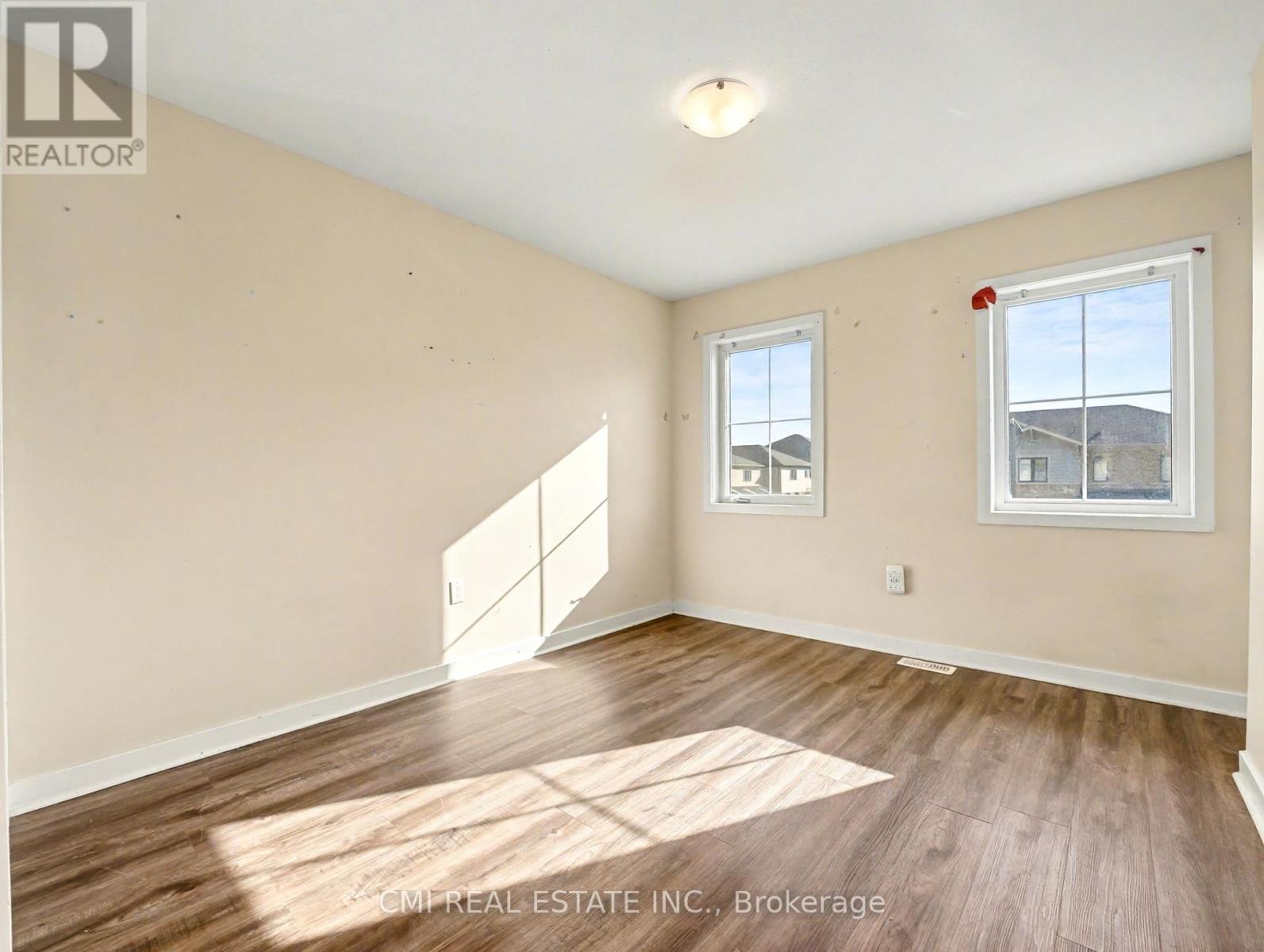 62 Sherway Street, Hamilton, Ontario  L8J 0J3 - Photo 30 - X12463095