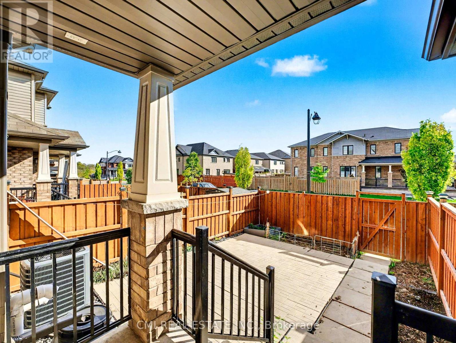 62 Sherway Street, Hamilton, Ontario  L8J 0J3 - Photo 37 - X12463095