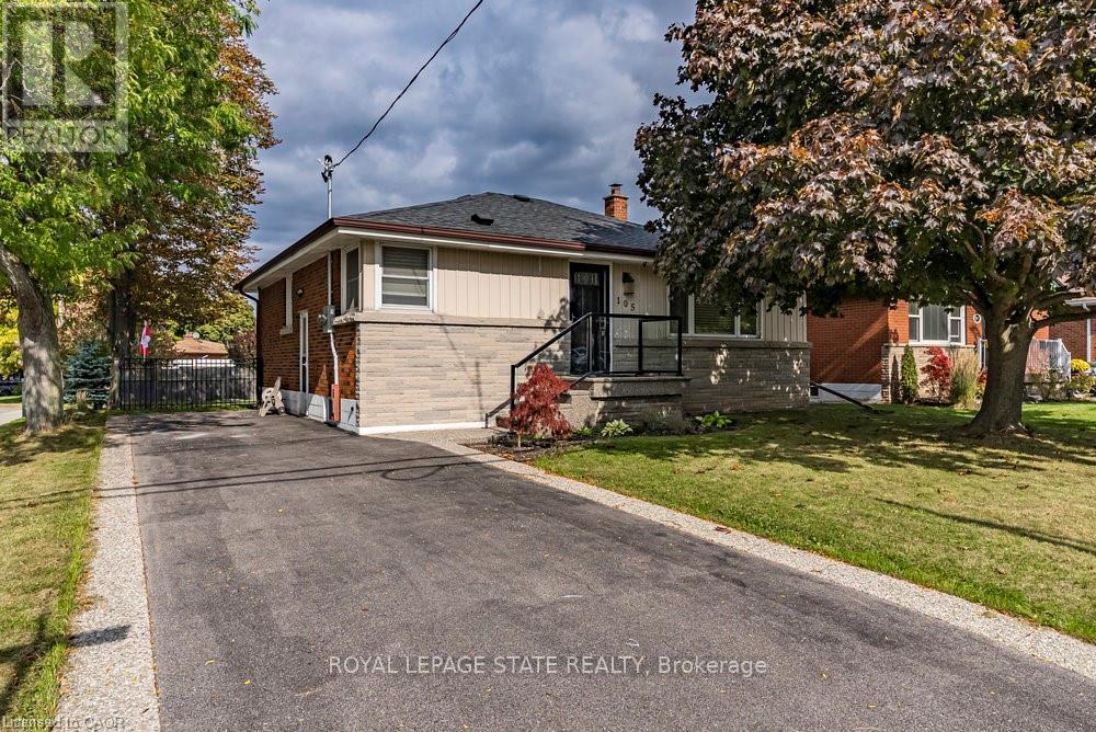105 Mcelroy Road E, Hamilton, Ontario  L9A 1Z1 - Photo 1 - X12463112