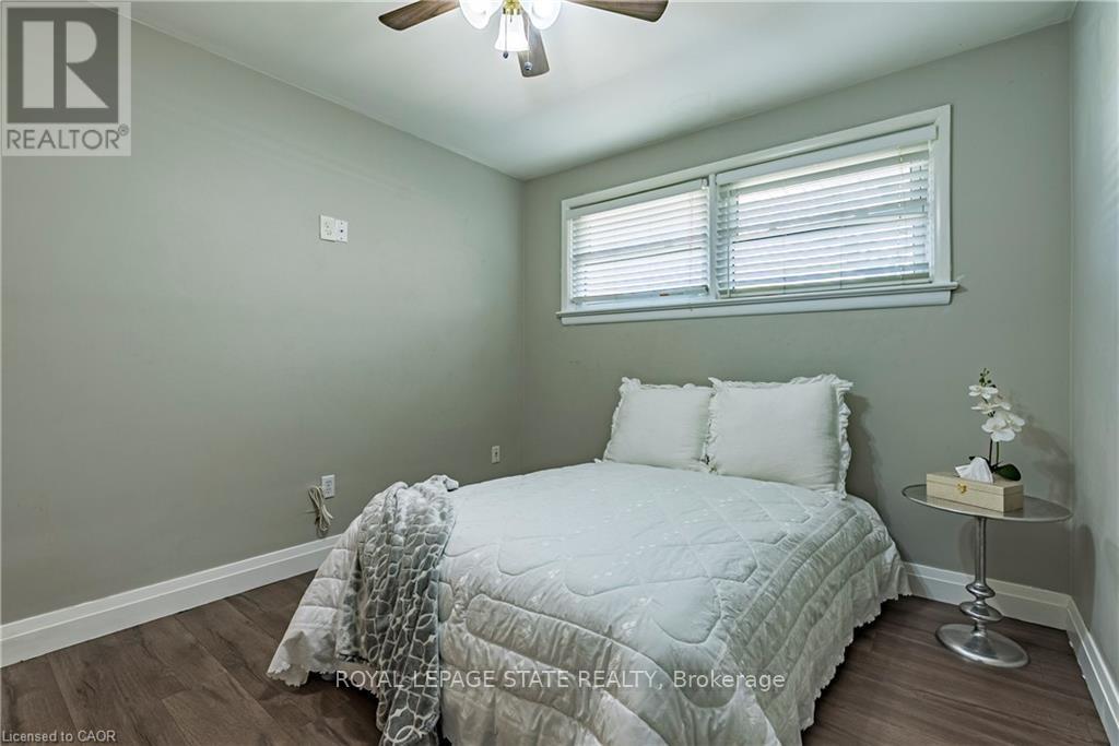 105 Mcelroy Road E, Hamilton, Ontario  L9A 1Z1 - Photo 16 - X12463112