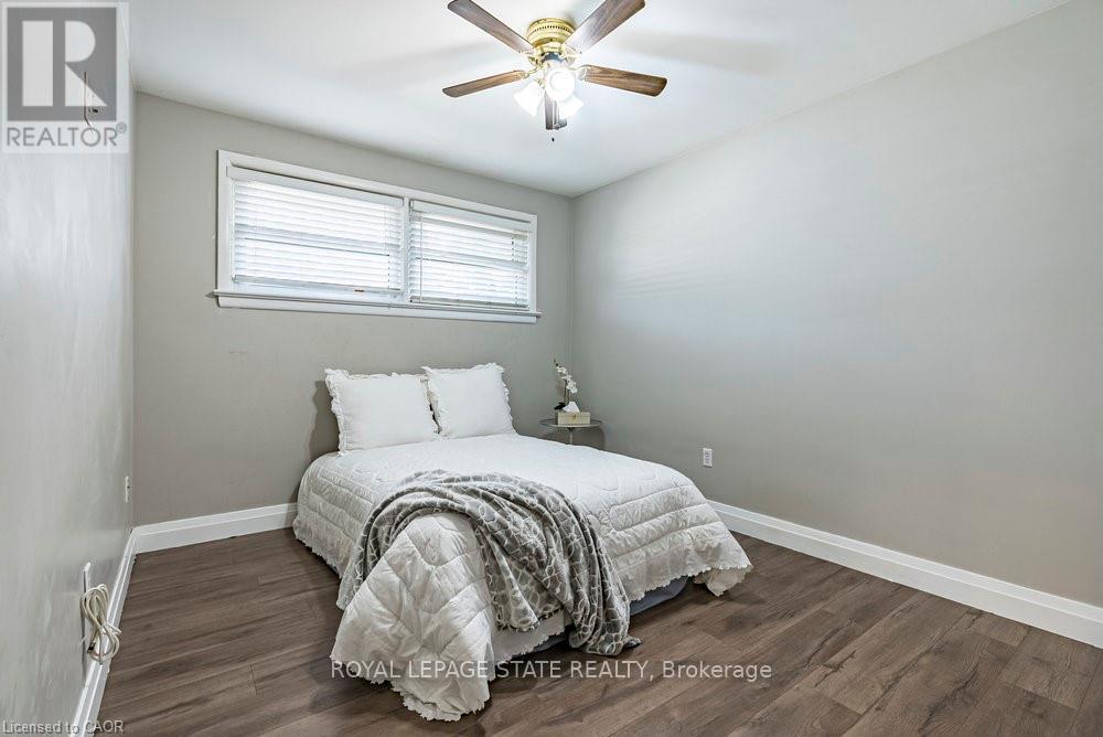 105 Mcelroy Road E, Hamilton, Ontario  L9A 1Z1 - Photo 18 - X12463112