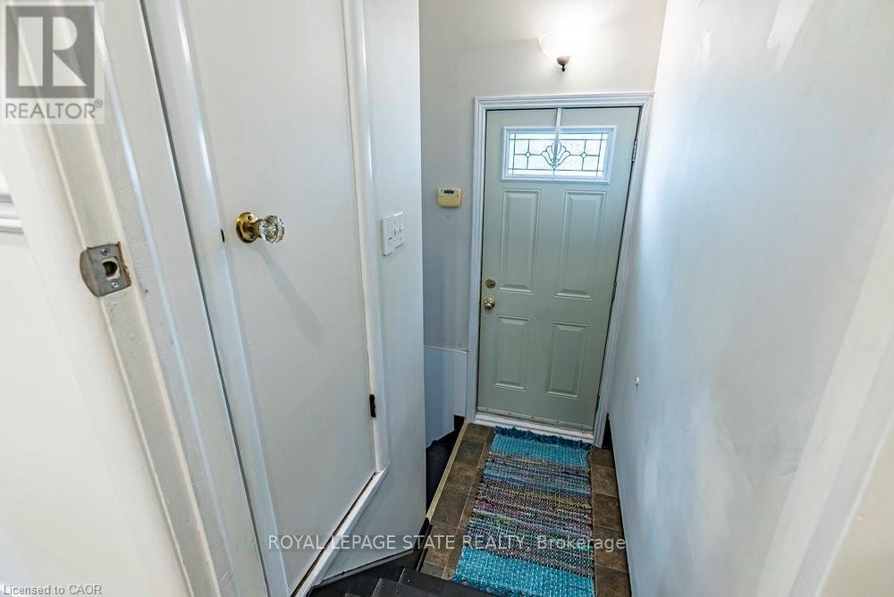105 Mcelroy Road E, Hamilton, Ontario  L9A 1Z1 - Photo 25 - X12463112