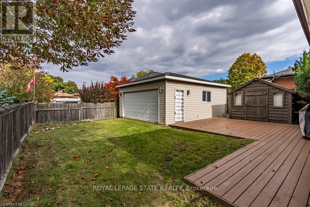 105 Mcelroy Road E, Hamilton, Ontario  L9A 1Z1 - Photo 27 - X12463112