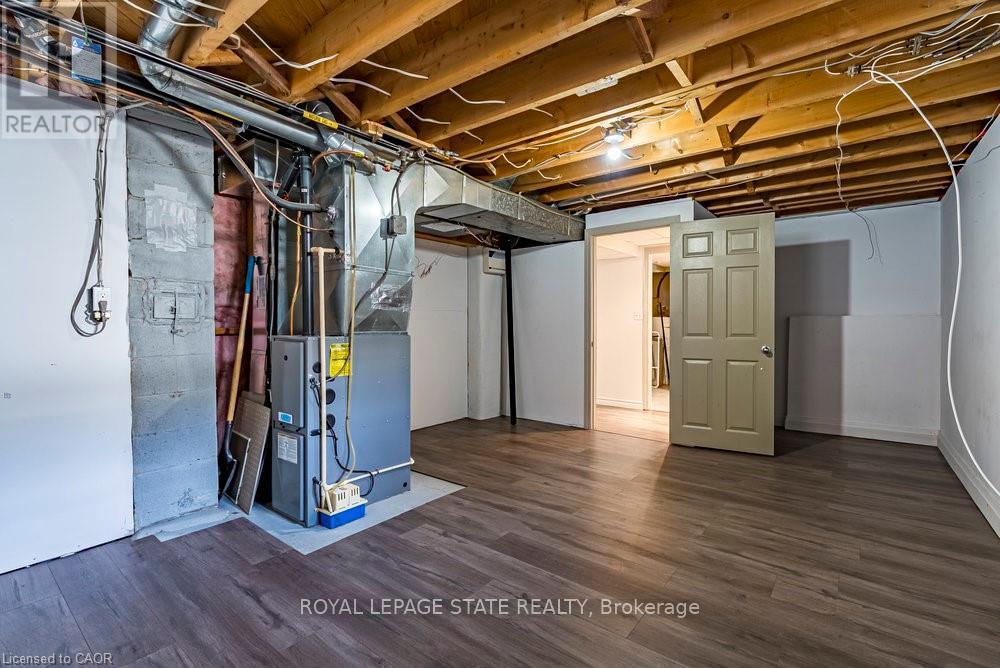 105 Mcelroy Road E, Hamilton, Ontario  L9A 1Z1 - Photo 42 - X12463112