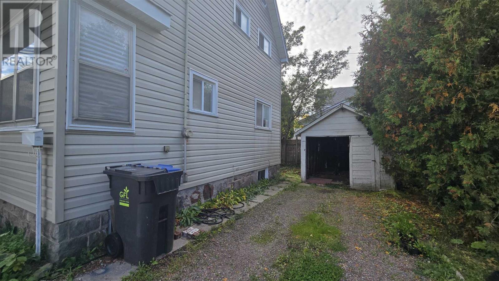 4 Lansdowne Ave, Sault Ste. Marie, Ontario  P6B 1K3 - Photo 5 - SM252970
