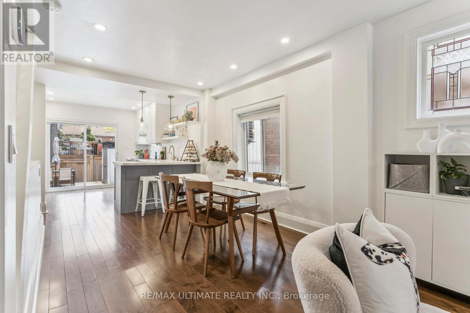 221 Erskine Avenue, Toronto, Ontario  M4P 1Z5 - Photo 10 - C12463154