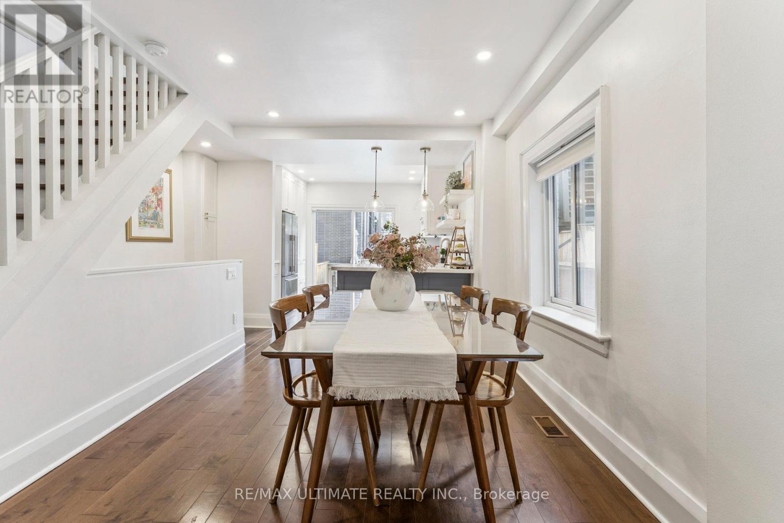 221 Erskine Avenue, Toronto, Ontario  M4P 1Z5 - Photo 11 - C12463154