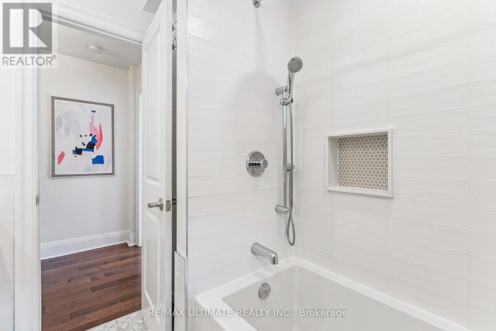 221 Erskine Avenue, Toronto, Ontario  M4P 1Z5 - Photo 24 - C12463154