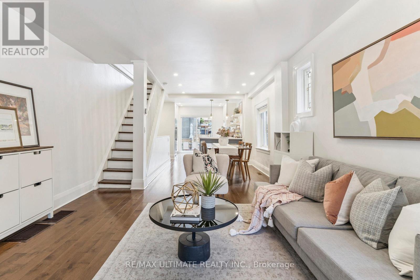 221 Erskine Avenue, Toronto, Ontario  M4P 1Z5 - Photo 9 - C12463154