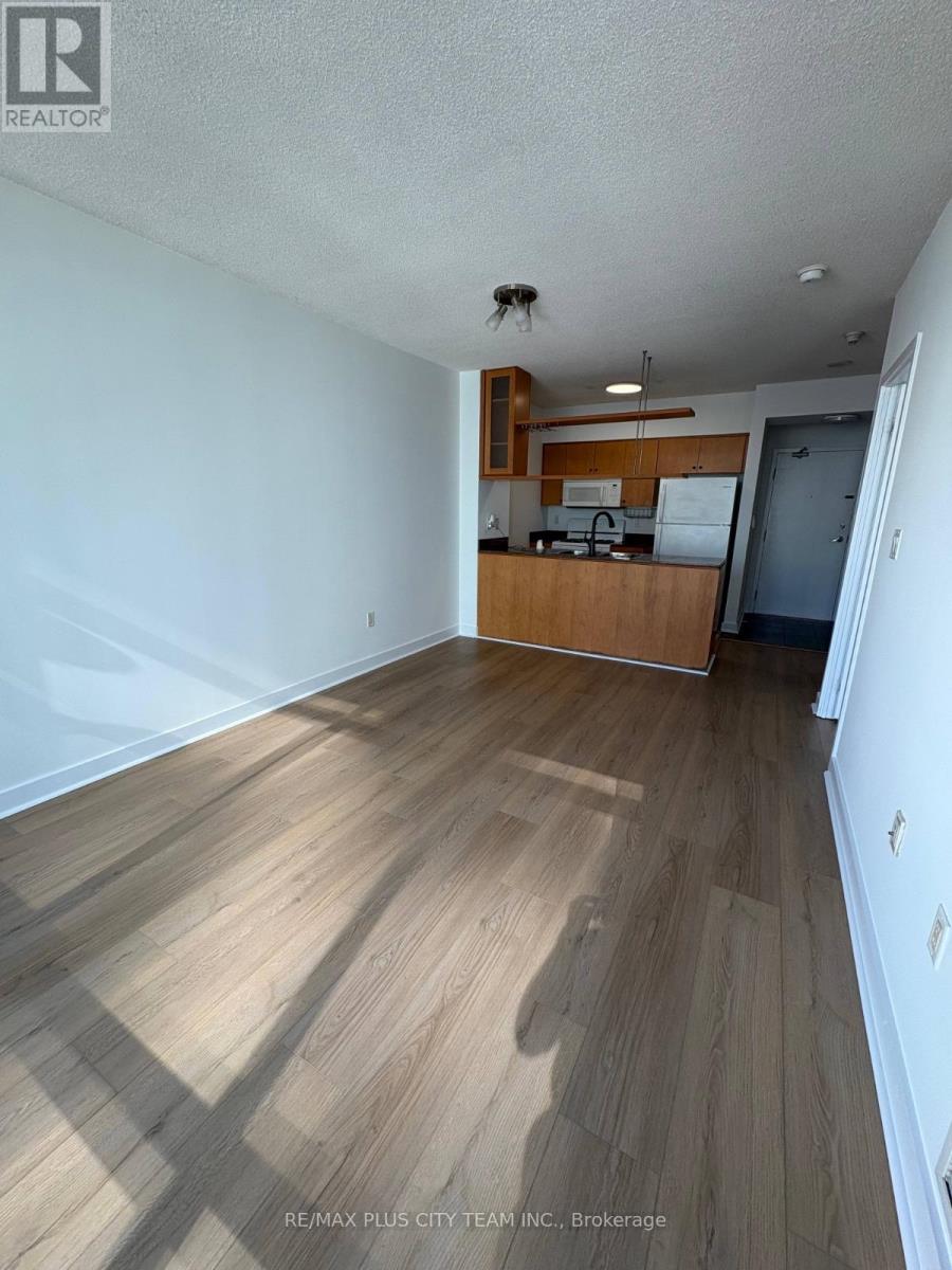 1008 - 5 Mariner Terrace, Toronto, Ontario  M5V 3V6 - Photo 4 - C12463202