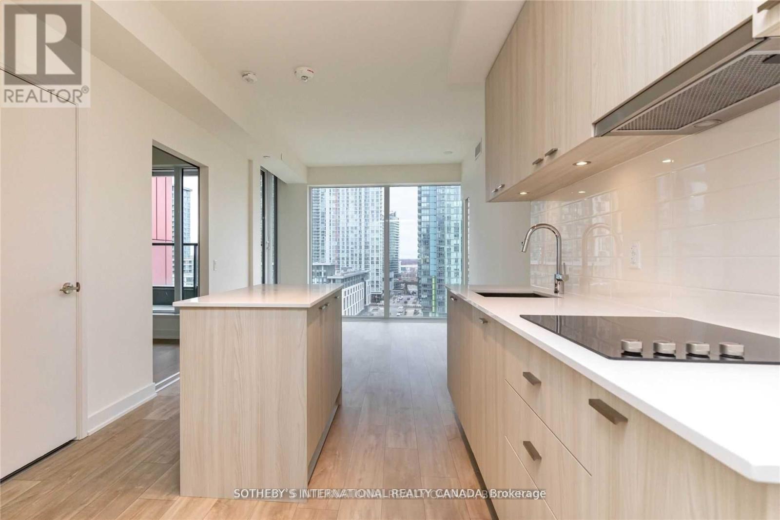903e - 576 Front Street W, Toronto, Ontario  M5V 1C1 - Photo 2 - C12463223