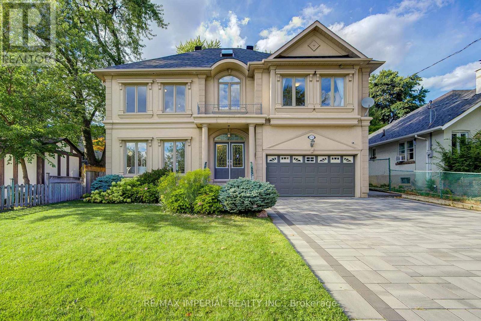206 Hollywood Avenue, Toronto, Ontario  M2N 3K6 - Photo 2 - C12463240