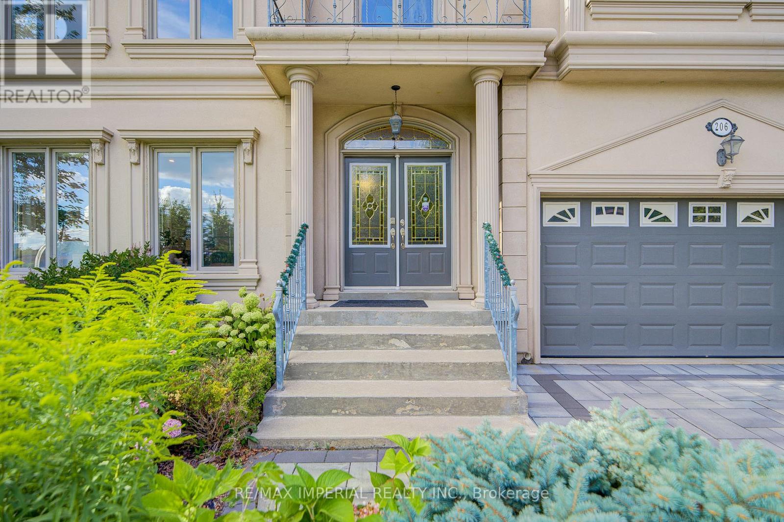 206 Hollywood Avenue, Toronto, Ontario  M2N 3K6 - Photo 3 - C12463240