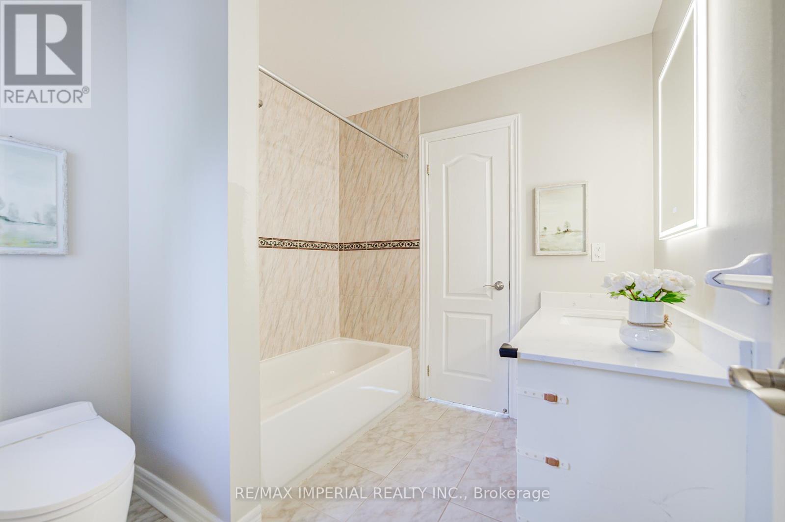 206 Hollywood Avenue, Toronto, Ontario  M2N 3K6 - Photo 36 - C12463240