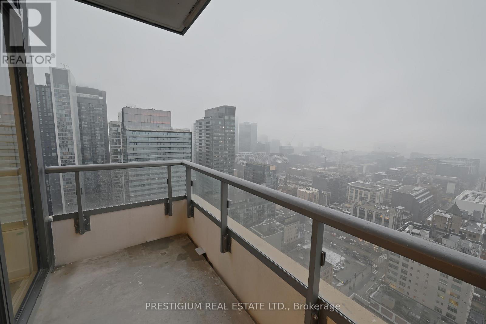 3510 - 108 Peter Street, Toronto, Ontario  M5V 0W2 - Photo 16 - C12463252