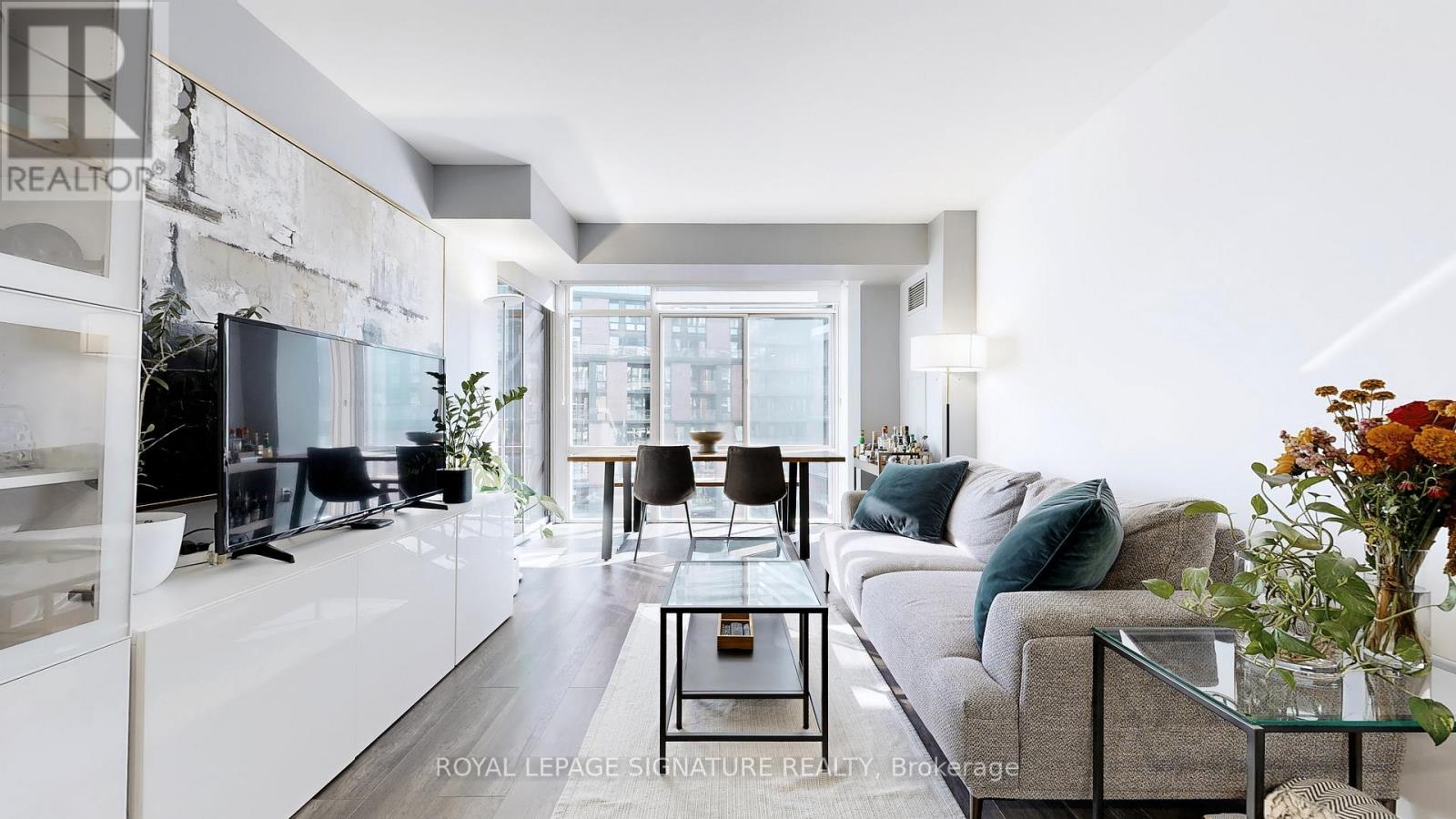 715 - 39 Parliament Street, Toronto, Ontario  M5A 4R2 - Photo 2 - C12463287