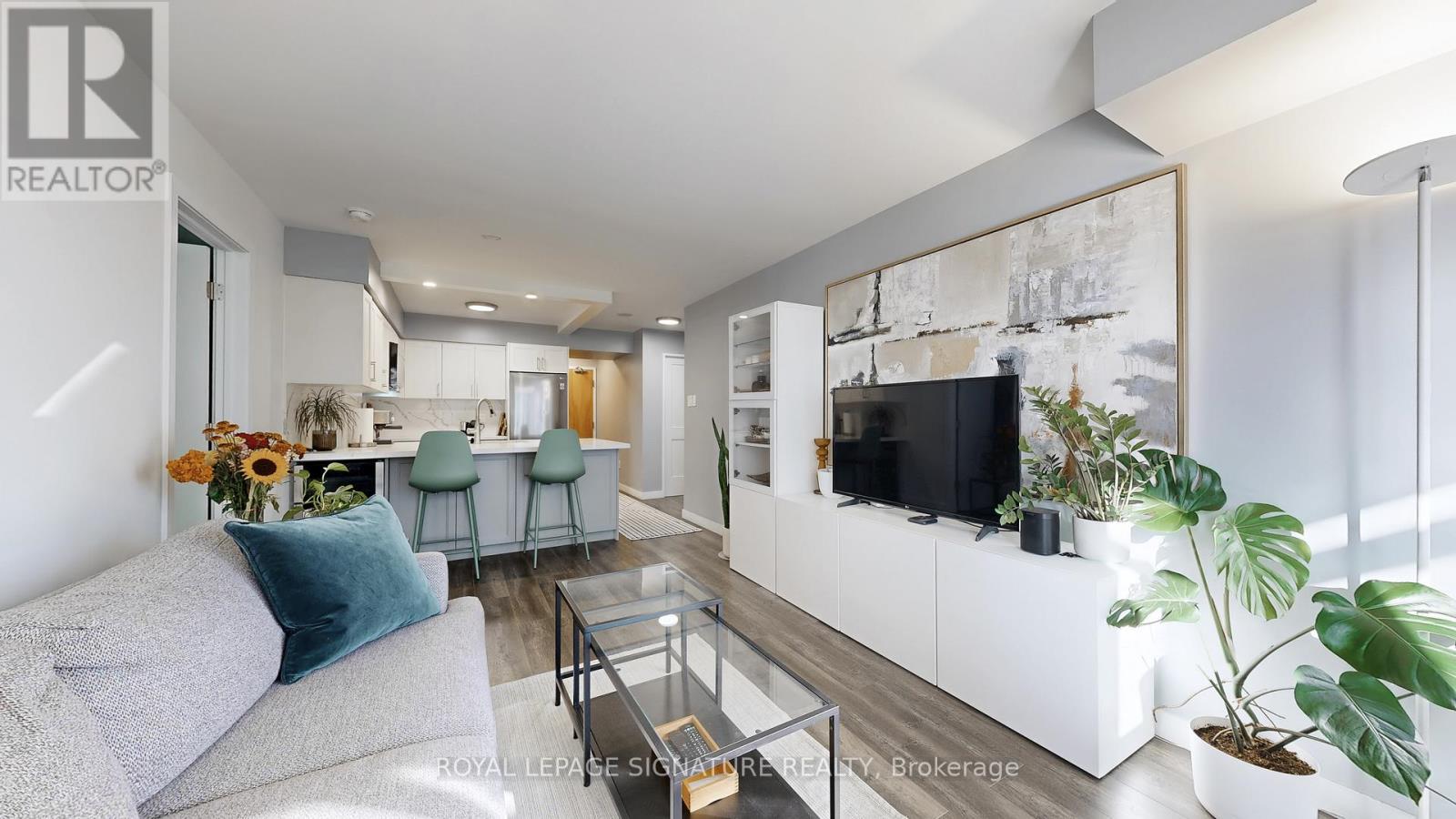 715 - 39 Parliament Street, Toronto, Ontario  M5A 4R2 - Photo 4 - C12463287