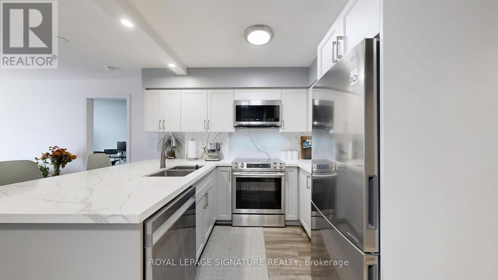 715 - 39 Parliament Street, Toronto, Ontario  M5A 4R2 - Photo 9 - C12463287