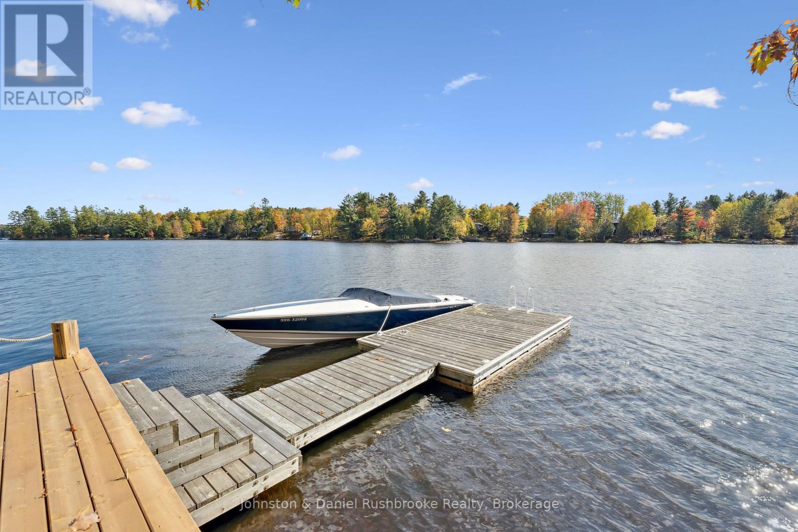 1042 El-Kee Point Lane, Muskoka Lakes, Ontario  P0B 1J0 - Photo 33 - X12463395