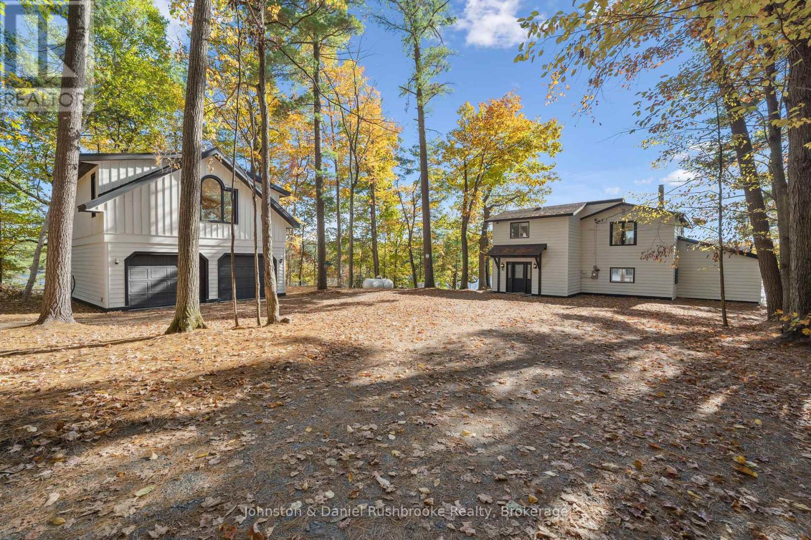 1042 El-Kee Point Lane, Muskoka Lakes, Ontario  P0B 1J0 - Photo 5 - X12463395