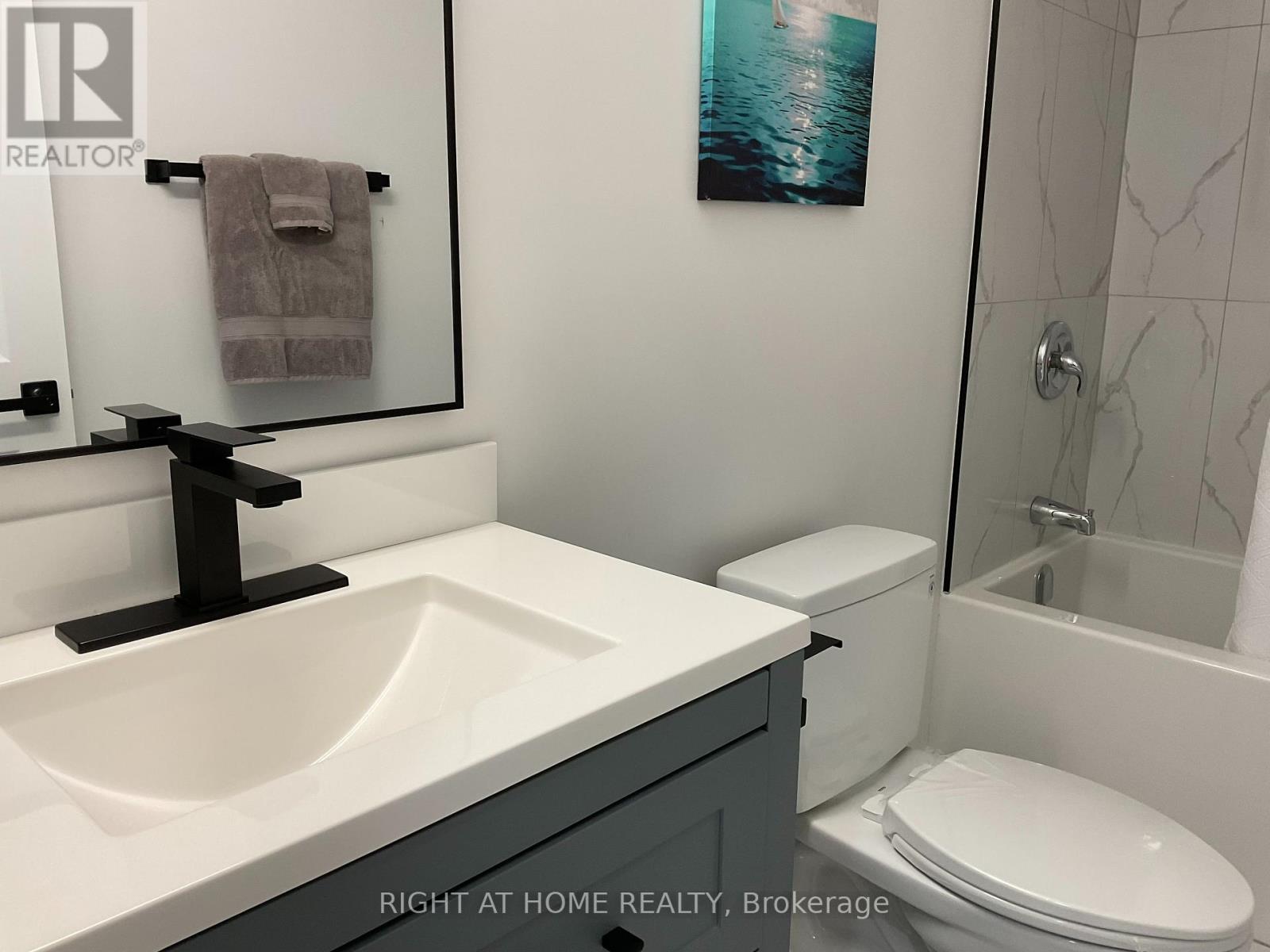 674 Manning Avenue W, Toronto, Ontario  M6G 2W4 - Photo 25 - C12463307