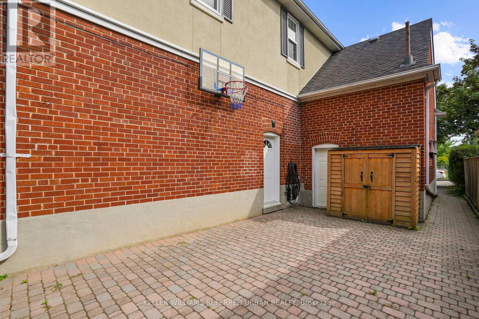 Upper - 240 Cameron Avenue, Toronto, Ontario  M2N 1E7 - Photo 13 - C12463322