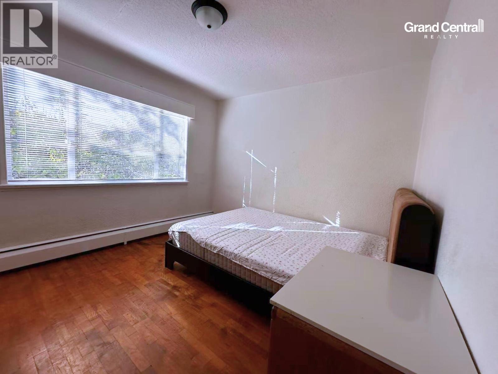 8692 French Street, Vancouver, British Columbia  V6P 4W6 - Photo 7 - C8072994