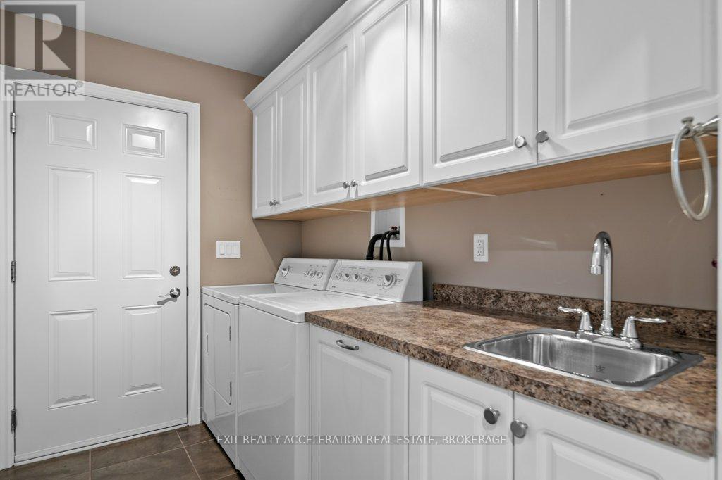 71 Mccabe Street, Greater Napanee, Ontario  K7R 0A5 - Photo 14 - X12463401