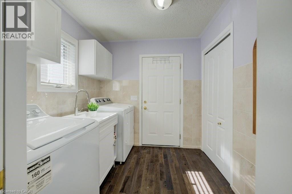 128 Wesley Crescent, Waterloo, Ontario  N2J 4G8 - Photo 13 - 40776689