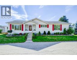 128 WESLEY Crescent, Waterloo, Ontario