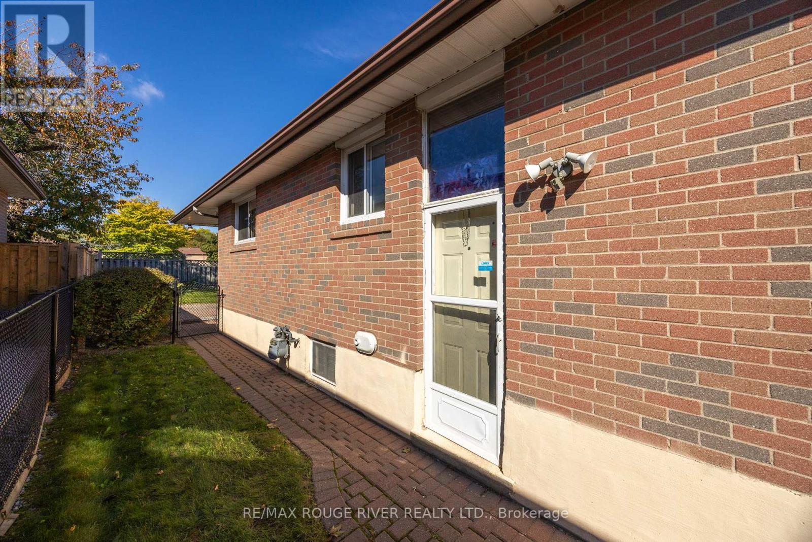 412 Brimorton Drive, Toronto, Ontario  M1H 2E3 - Photo 14 - E12463161