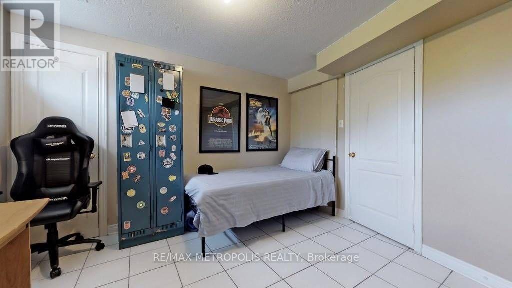 Bsmt - 1800 Holbrook Court, Pickering, Ontario  L1V 7C2 - Photo 7 - E12463189