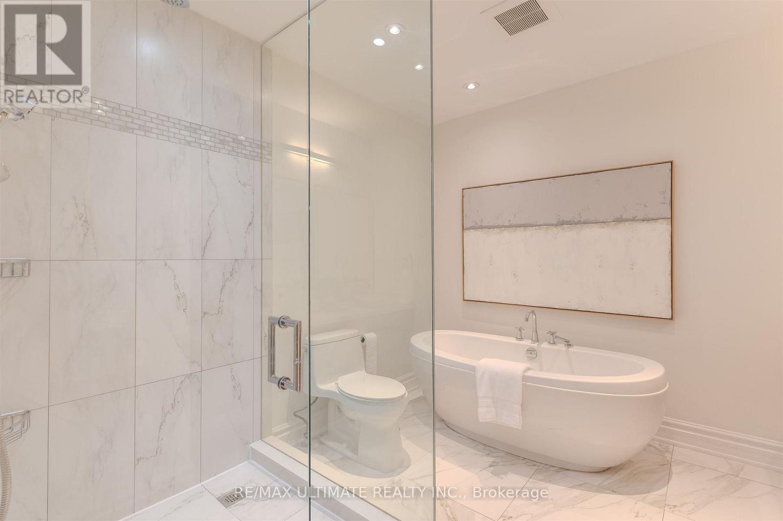 21 Ashall Boulevard, Toronto, Ontario  M4B 3C2 - Photo 25 - E12463193
