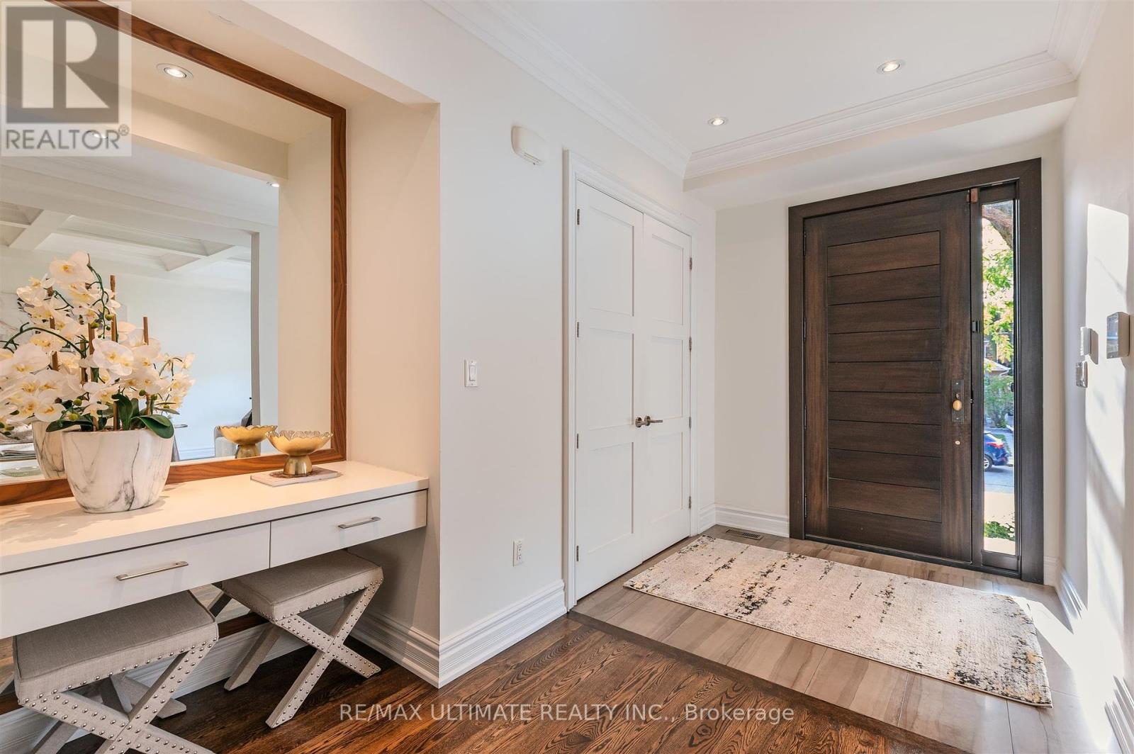 21 Ashall Boulevard, Toronto, Ontario  M4B 3C2 - Photo 3 - E12463193