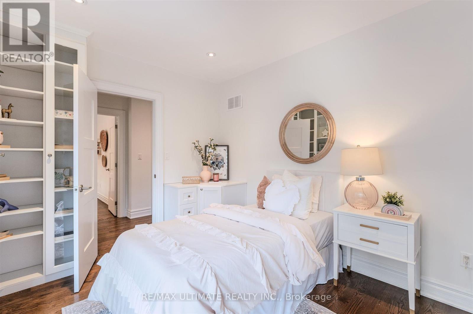 21 Ashall Boulevard, Toronto, Ontario  M4B 3C2 - Photo 32 - E12463193