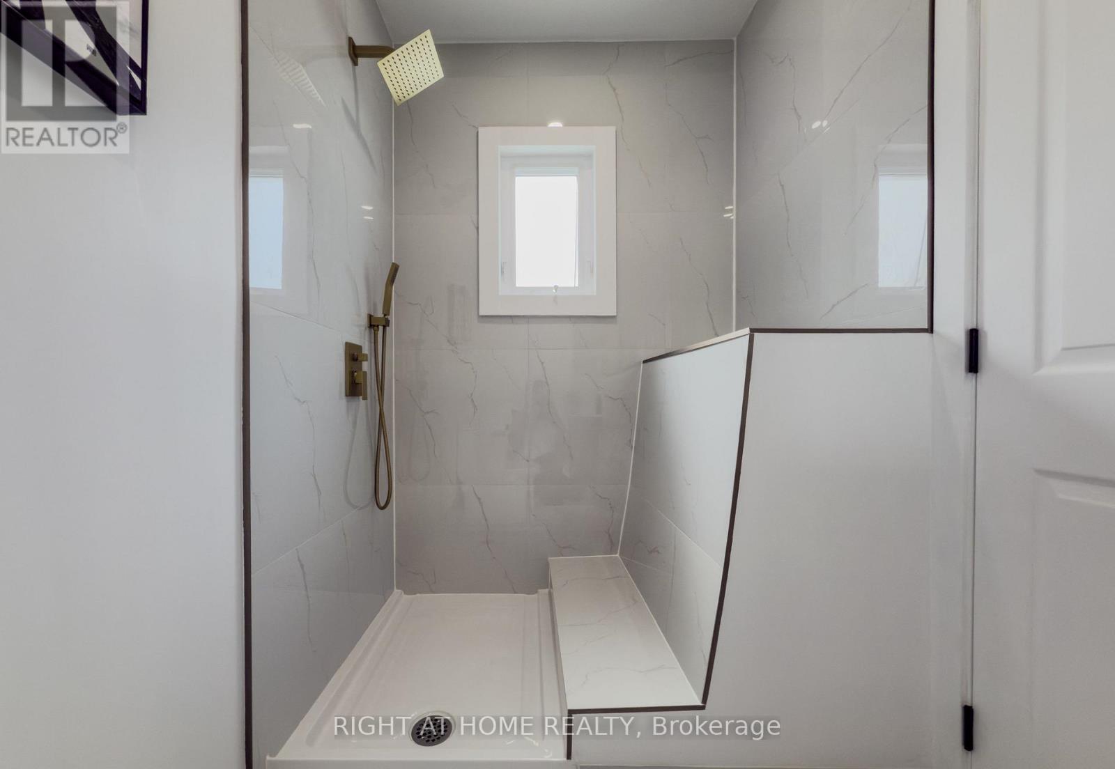 32 Brenton Street, Toronto, Ontario  M4B 1C9 - Photo 16 - E12463219