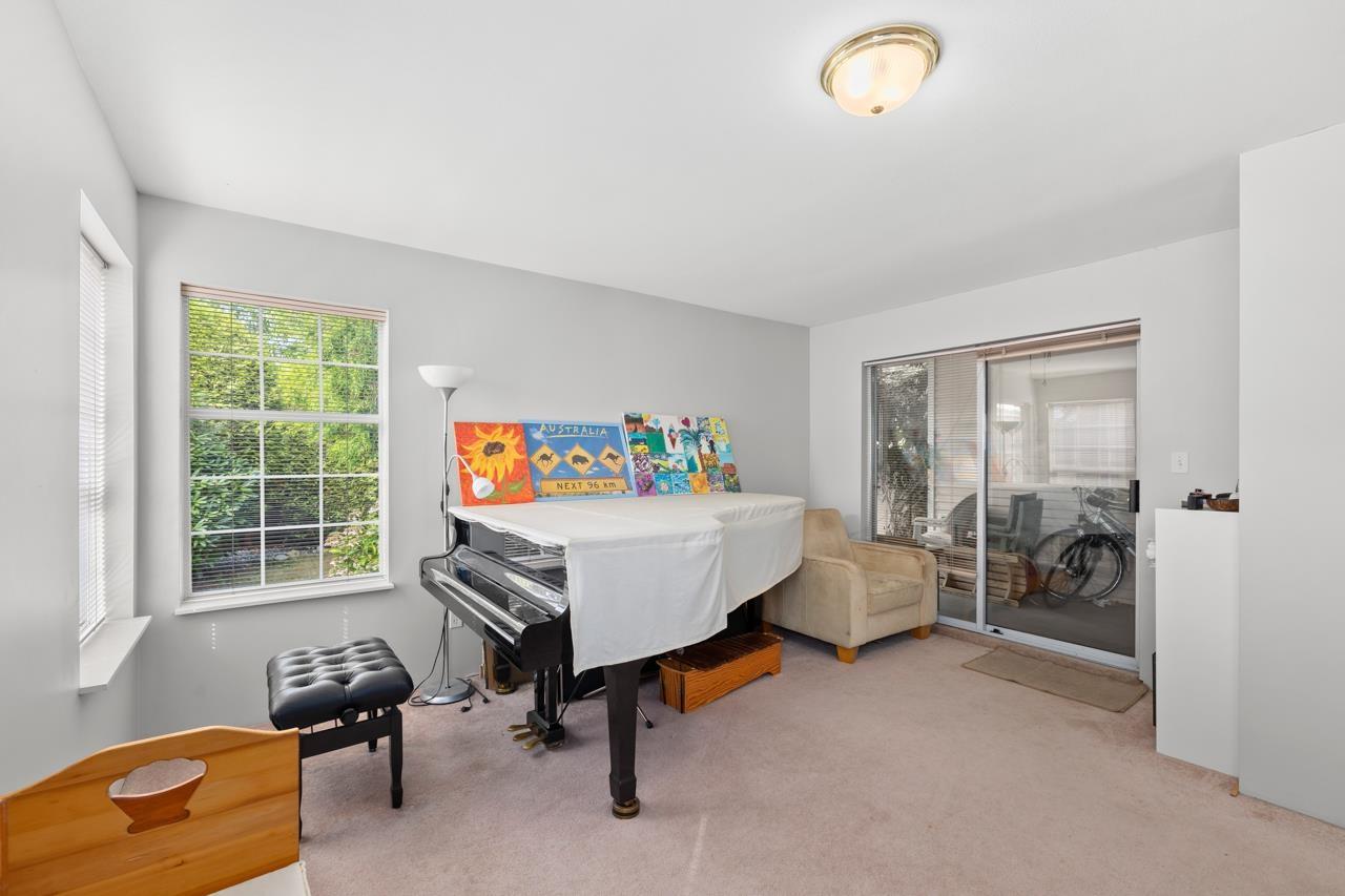 907 Maple Street, White Rock, British Columbia  V4B 4M4 - Photo 32 - R3058123