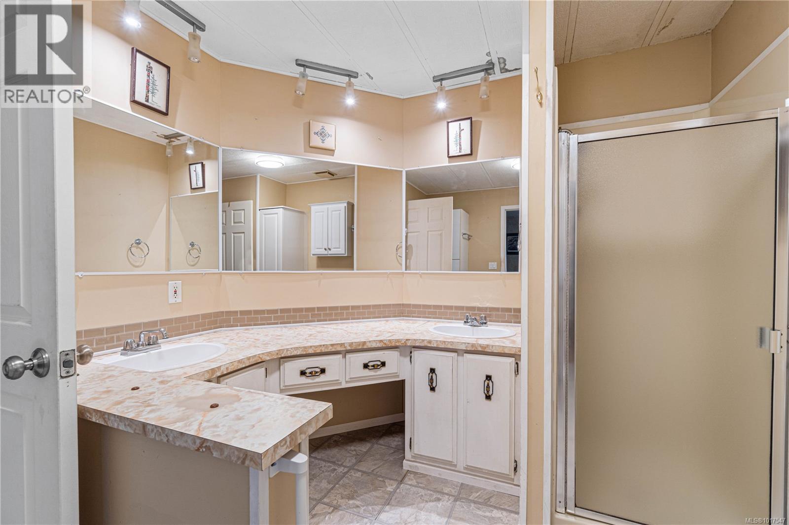 40 2501 Labieux Rd, Nanaimo, British Columbia  V9T 5A6 - Photo 18 - 1017547