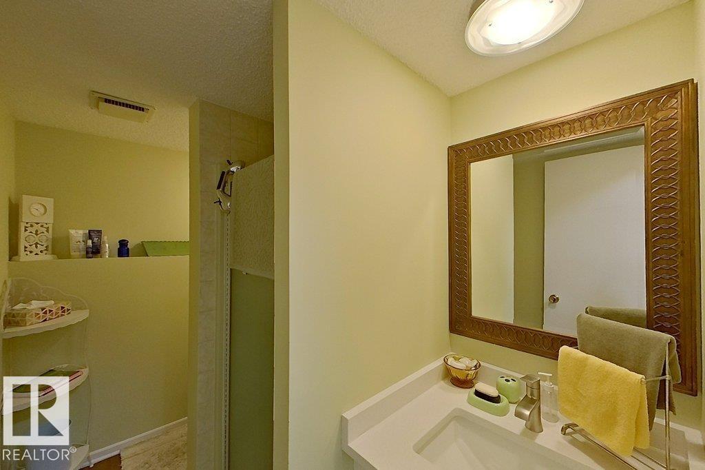 10719 173 Av Nw, Edmonton, Alberta  T5X 3J1 - Photo 35 - E4462138