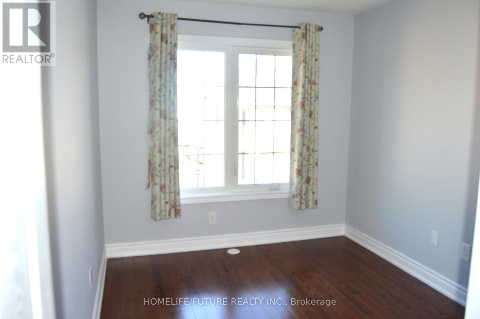 15 Sharbot Lane, Markham, Ontario  L6E 0S7 - Photo 13 - N12463139