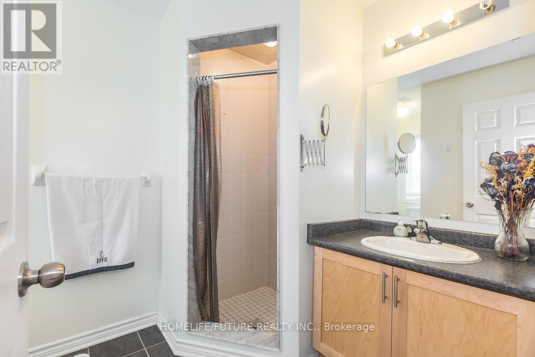 15 Sharbot Lane, Markham, Ontario  L6E 0S7 - Photo 15 - N12463139