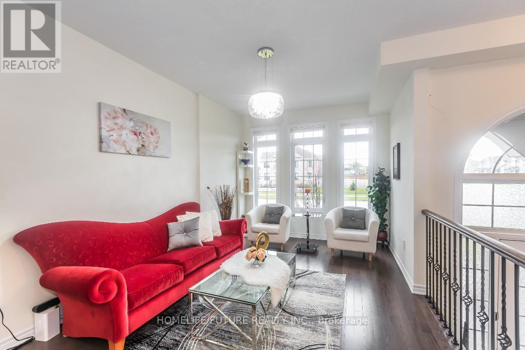 15 Sharbot Lane, Markham, Ontario  L6E 0S7 - Photo 3 - N12463139