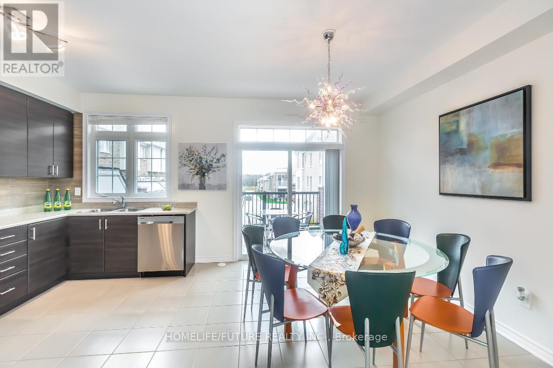15 Sharbot Lane, Markham, Ontario  L6E 0S7 - Photo 5 - N12463139