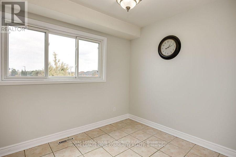 138 Melville Avenue, Vaughan, Ontario  L6A 1Y9 - Photo 6 - N12463148