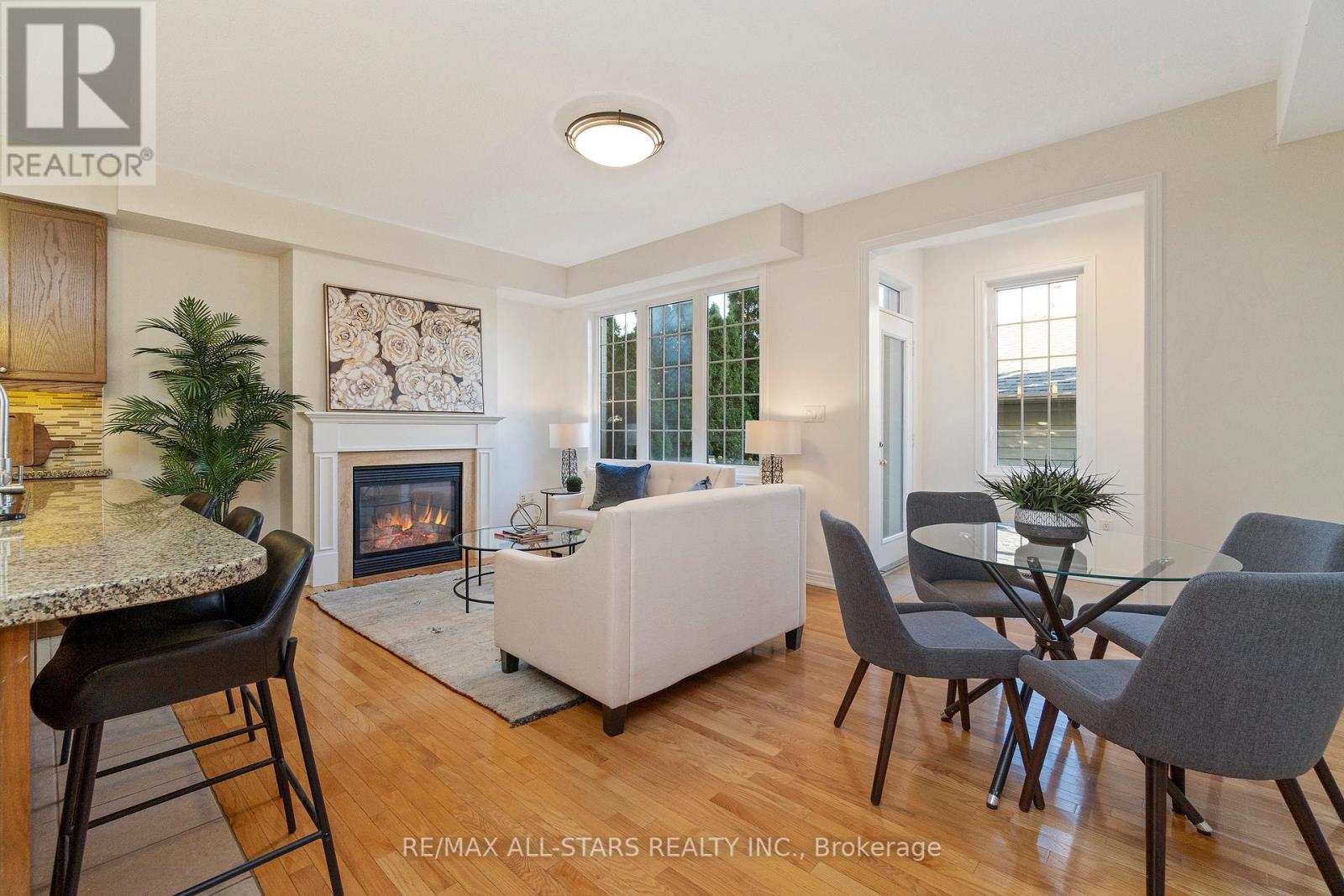 40 Betty Roman Boulevard, Markham, Ontario  L6C 0A5 - Photo 18 - N12463149