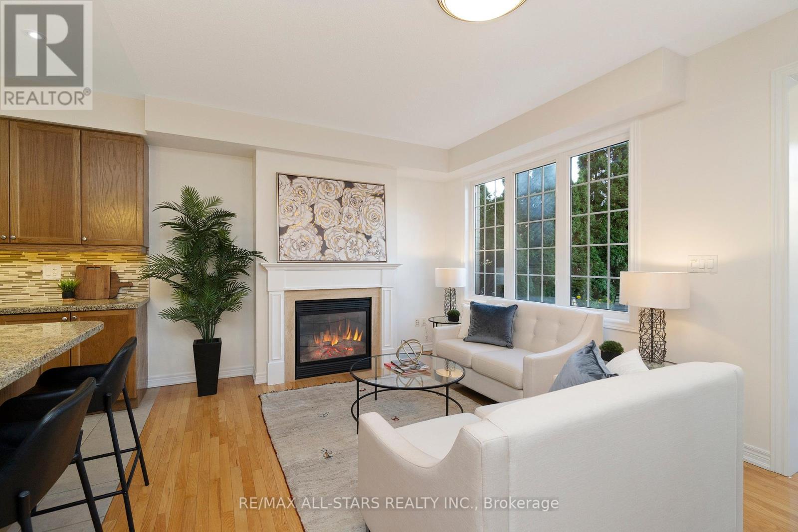 40 Betty Roman Boulevard, Markham, Ontario  L6C 0A5 - Photo 19 - N12463149